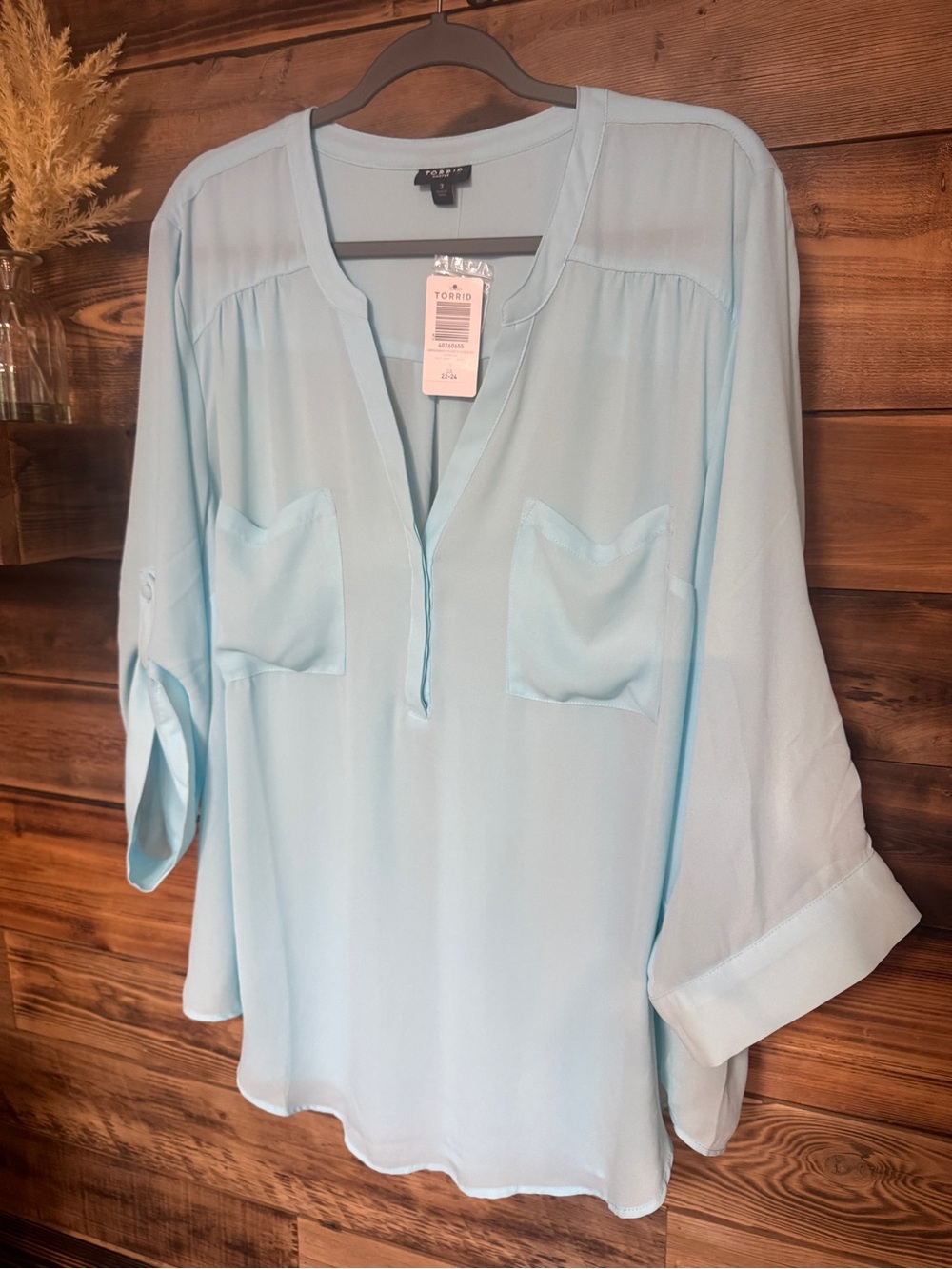 Torrid Light Blue V-Neck Blouse with Front Pockets light weight Sz 3x 16-24 NWT